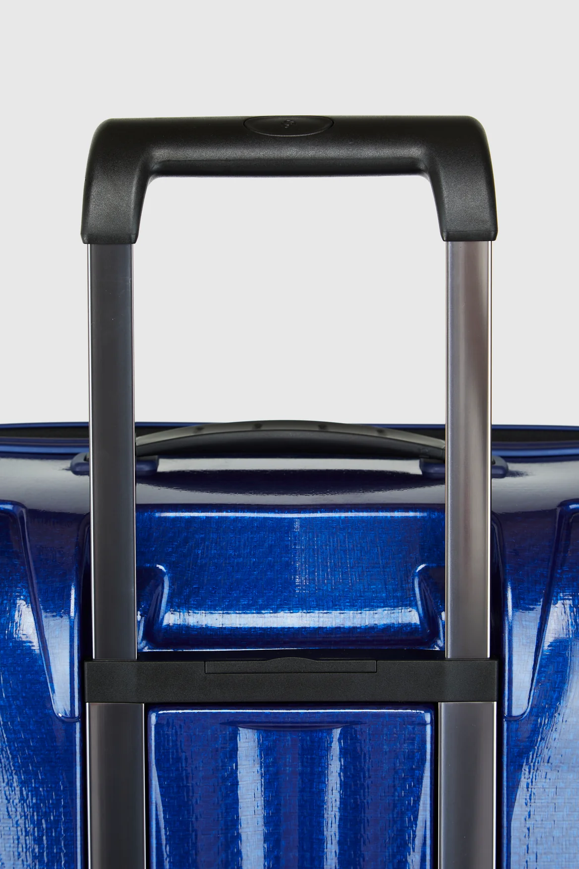 C-Lite Check-In 81cm Suitcase - Image 8